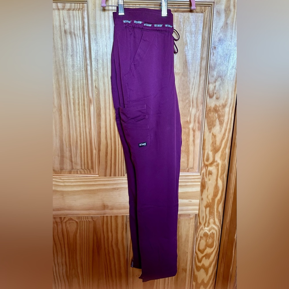 Grey’s Anatomy scrub pants